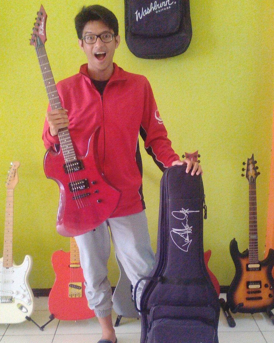 Robby Freakenstein tweet media