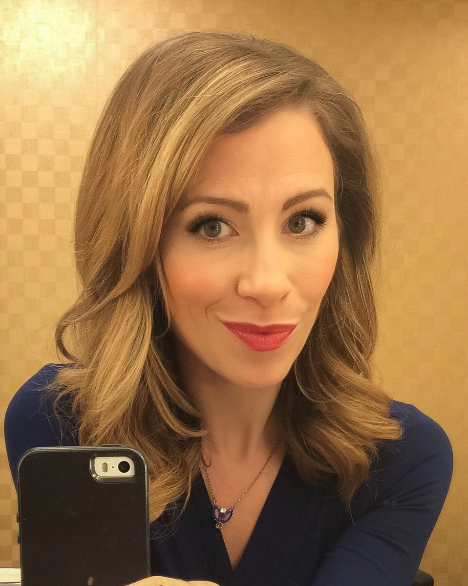 AnneCutler's tweet photo. Feeling sassy in my new @OfficialSabika necklace!! ๐๐๐ #summer2016collection #sabika #sabikalove https://t.co/vxXhe7z0rr