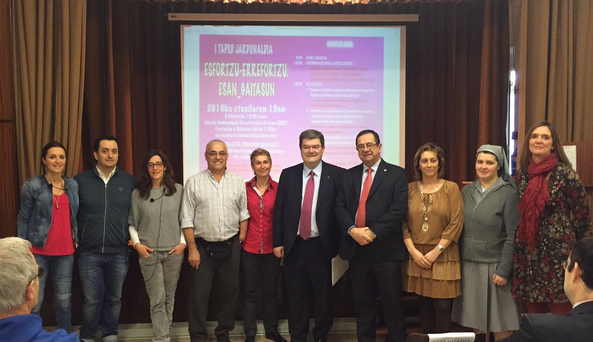 juanmariaburto's tweet photo. Agradezco al colegio #MariaInmaculada la oportunidad de tomar parte en esta I.Jornada sobre Dependencia https://t.co/BTVVoSzacz