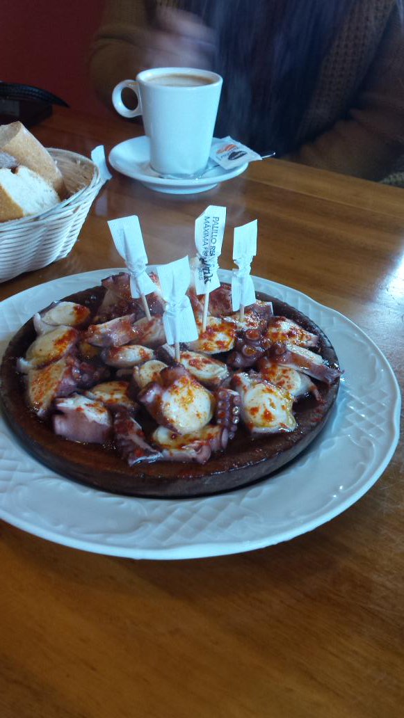 14javierperez's tweet photo. Almorzando en Vilanova de Arousa. #CopaTaronja16 #LaCopaDeSam https://t.co/Ww6HGx6JPb