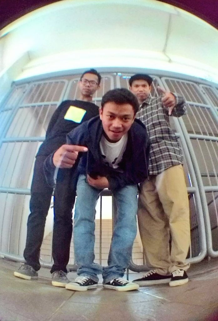 Setelah sekian lama menghilang dari dunia persilatan, kami hadir kembali di kota2 terdekat anda :D