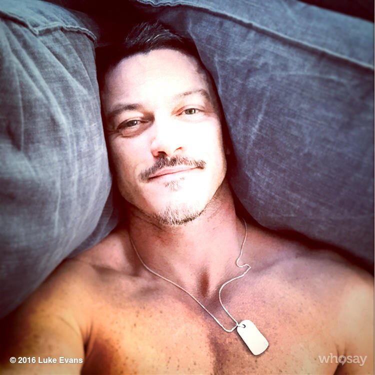 TheRealLukevans's tweet photo. Head stuck in sofa. Help! 😁 https://t.co/YQ9fiLBCpc