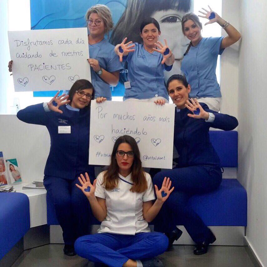 estreladelatard's tweet photo. #SOMOSVITALDENT @Vitaldent_es https://t.co/cqPLLNQt4O