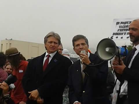 ZanyMom_ZA's tweet photo. 2 years today since Dr Ambrosini made his speech in #Parliament &amp; we STILL no further! #dagga #SouthAfrica https://t.co/oAhf2EzCFX