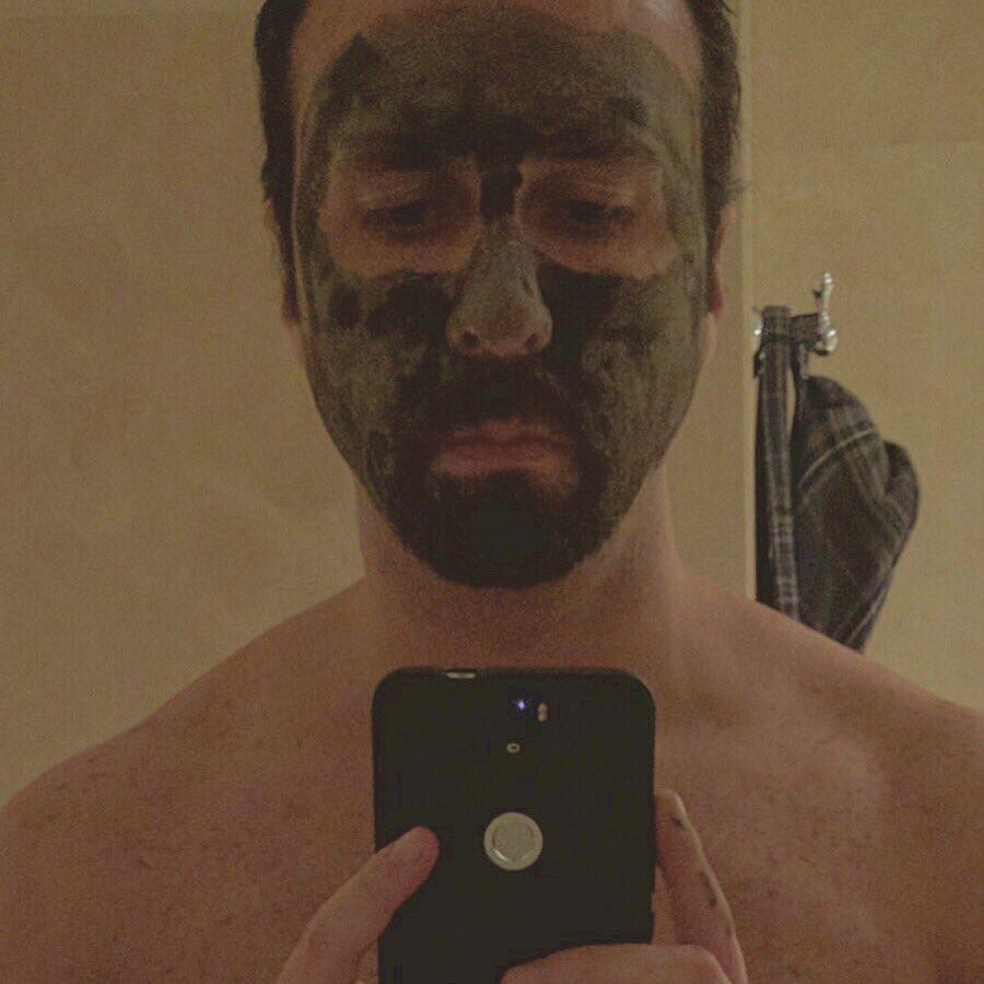 mfmineralface's tweet photo. Gracias @javaguaba por utilizar @mfmineralface #piel #cuidado #limpieza #pureza #minerales #azufre #hombre https://t.co/XVn2iVXoAJ