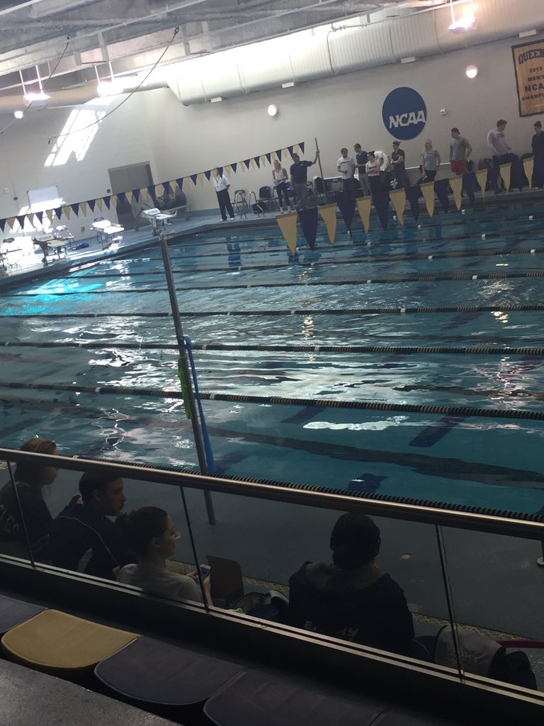 QueensUnivSMA's tweet photo. Queens hosted the Royals Open this morning! Preparing for Indianapolis! @QueensUniv @QueensAthletics @QueensSwimming https://t.co/RInIPjNOSi