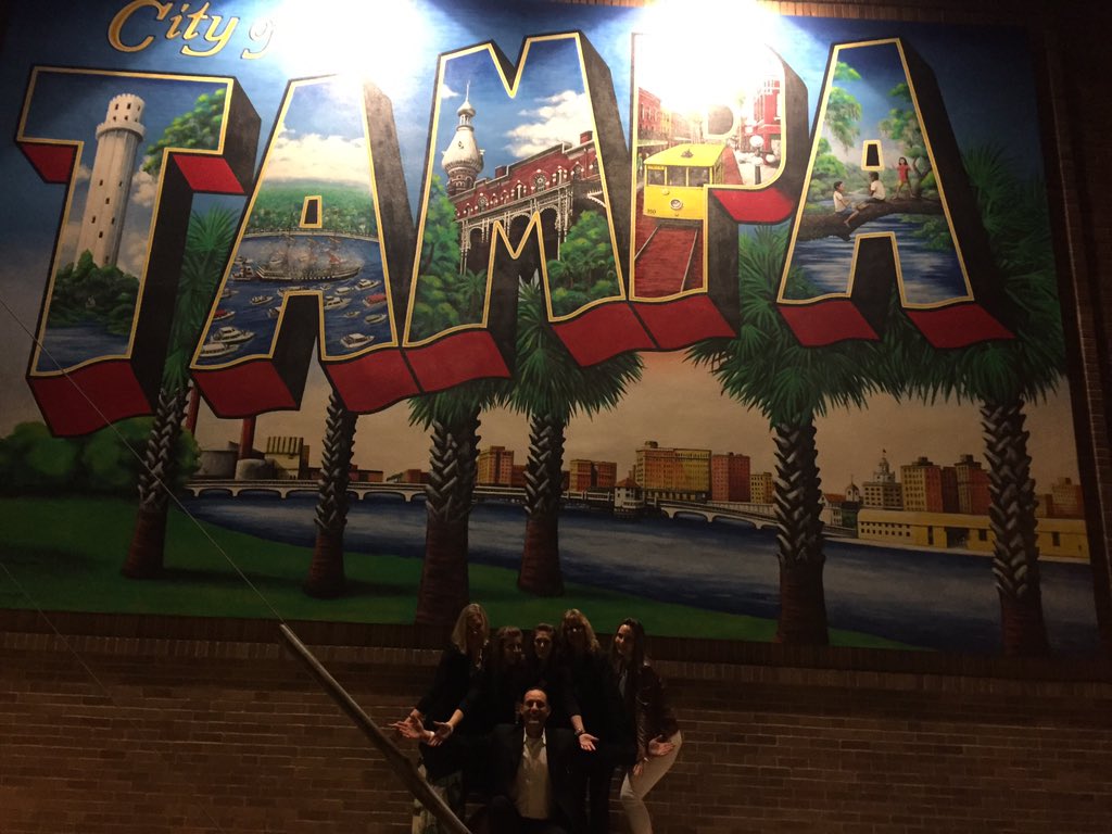Ajstowncar's tweet photo. #tampa #ajstowncar #yourdriver your tour guide! https://t.co/iPTr7xkvAv
