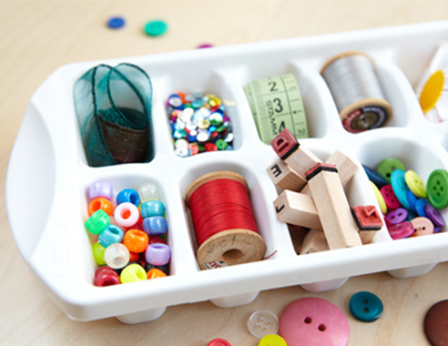 bigyellowss's tweet photo. It's sew simple to store your bits &amp; bobs - use an empty ice cube tray to #organise your haberdashery https://t.co/eaYWuvx40G