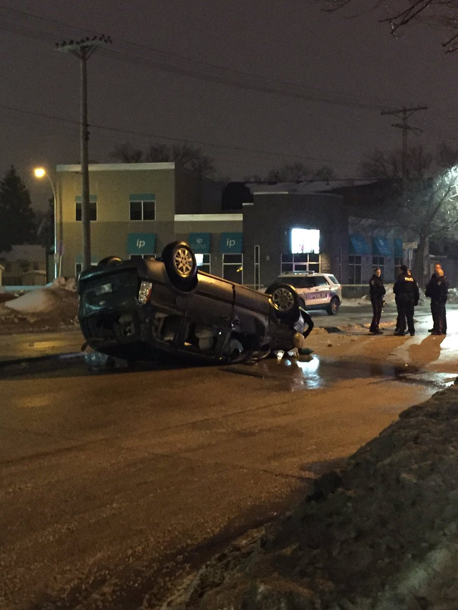 TrevorDineen12's tweet photo. This rollover has shut down St Mary's Rd in both directions from Fermor to Sunset Blvd. #cbcmb https://t.co/KxOfuRMprs