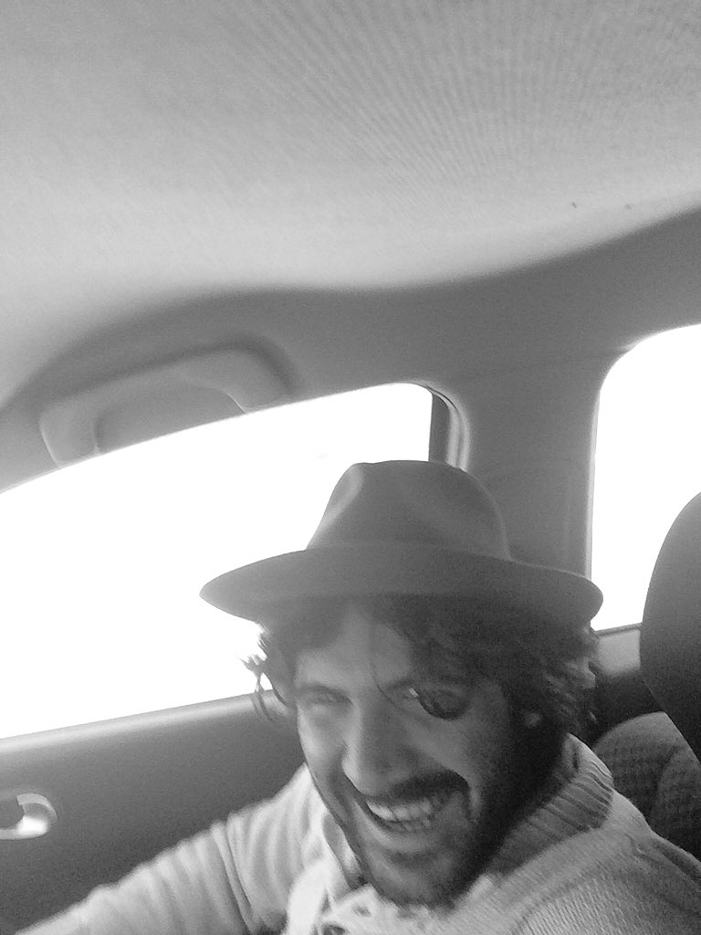 On the road again!
Hoy toco en Vitoria,en la sala <a href="/PubLeCoup/">Le Coup</a> 
Que ganas de cantaros tengo!