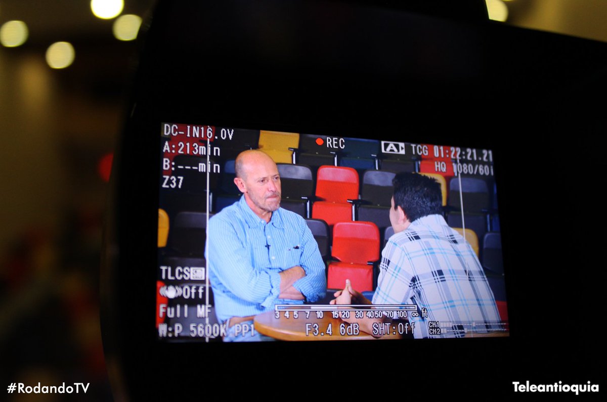 Teleantioquia's tweet photo. ¿Qué diferencia hay entre un actor de cine y uno de teatro? @DiegoTrujilloD nos contará en #RodandoTV, 3:00 p.m. https://t.co/OHOw9pOebz
