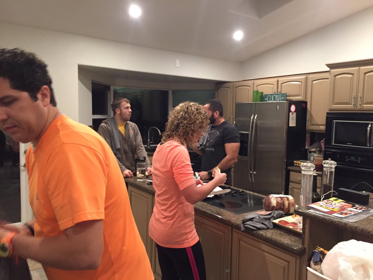 Jaking03's tweet photo. Calm before the storm. #RagnarDelSol https://t.co/vg7bmtPXoi