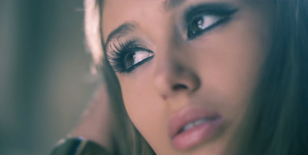 RadioAradLiveRo's tweet photo. Manuel Riva &amp; Eneli - Mhm Mhm (Official Video) - https://t.co/3EJRQLkaR6 https://t.co/h4DVm9xwUb