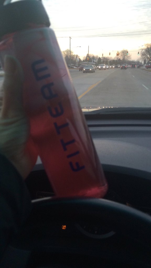 fitteamDpechman's tweet photo. Best way to start out my Friday! #fitteamglobal #weightloss #energy #controlappetite https://t.co/ujuRoH6MxA https://t.co/xjtH7dnjIm