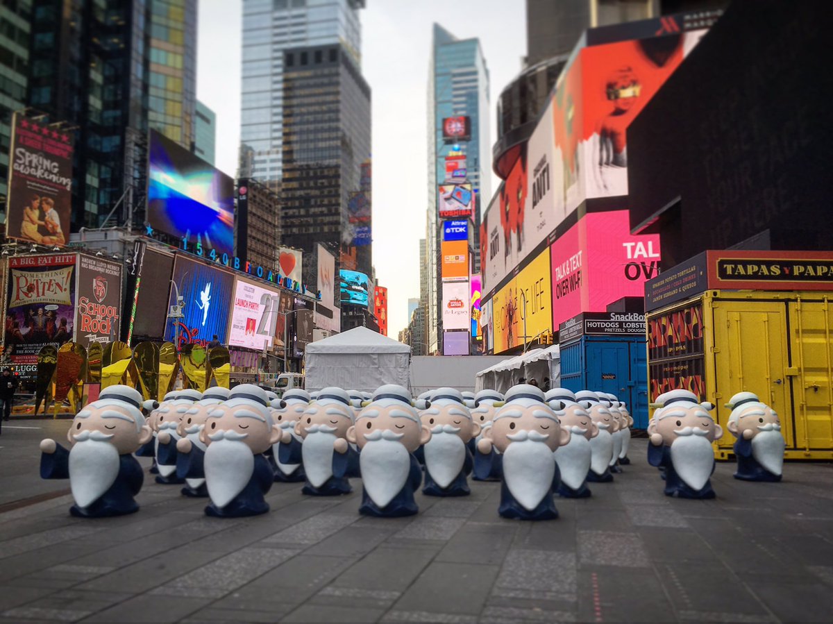 MuTiHuangTW's tweet photo. Last day to visit #HelloKongzi at #TimesSquare !
Hello Kongzi最後一天,大家快來喔~ https://t.co/RQes8ads56