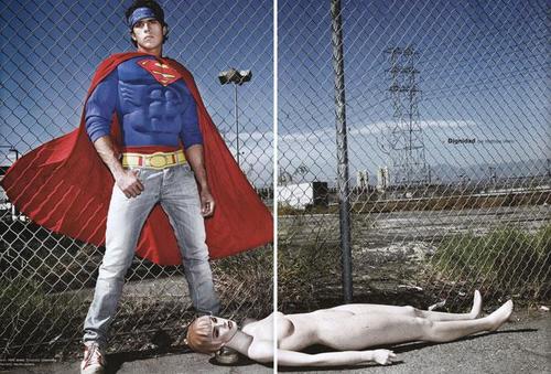 Looky!! Im Superman!!!! Hahahaha!!!