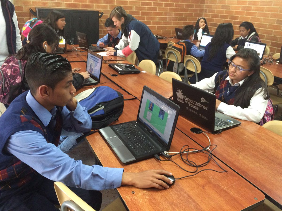 Educacionbogota's tweet photo. [A esta hora]
Avanzan las elecciones escolares en el colegio Costa Rica de la localidad de Fontibón. #YoElijoPAZ https://t.co/khTClcAMx8
