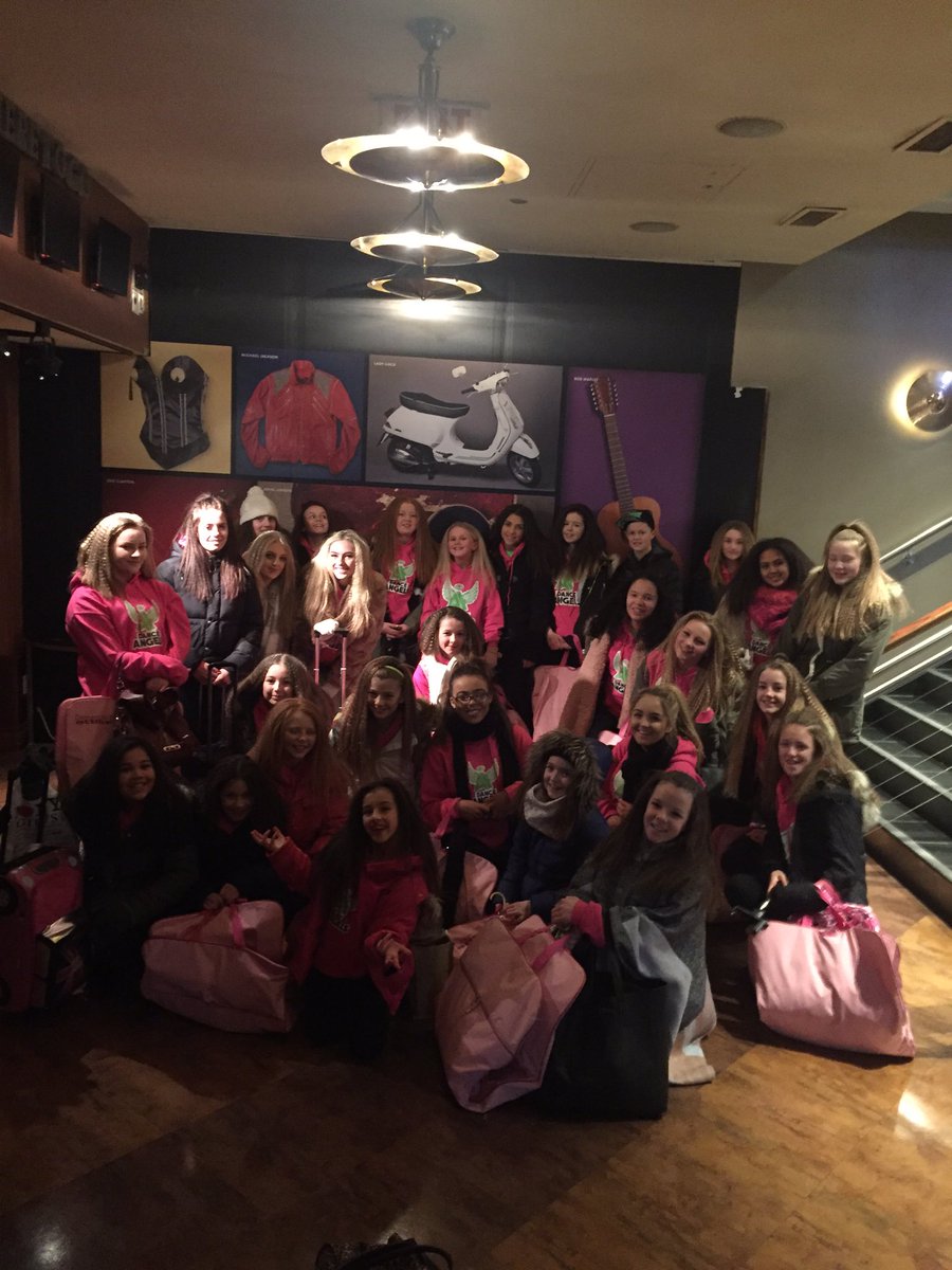 Danceangels's tweet photo. #AngelsOnTour 🇺🇸🗽 #NYC https://t.co/t6myrpMsvp