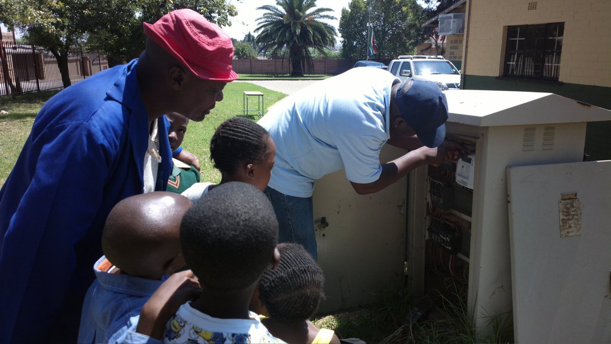 gamaroff's tweet photo. Installing the #Blockchain #SmartMeter for the #Usizo project at Emaweni Primary School in #Soweto #Johannesburg https://t.co/Cua35eQXzo