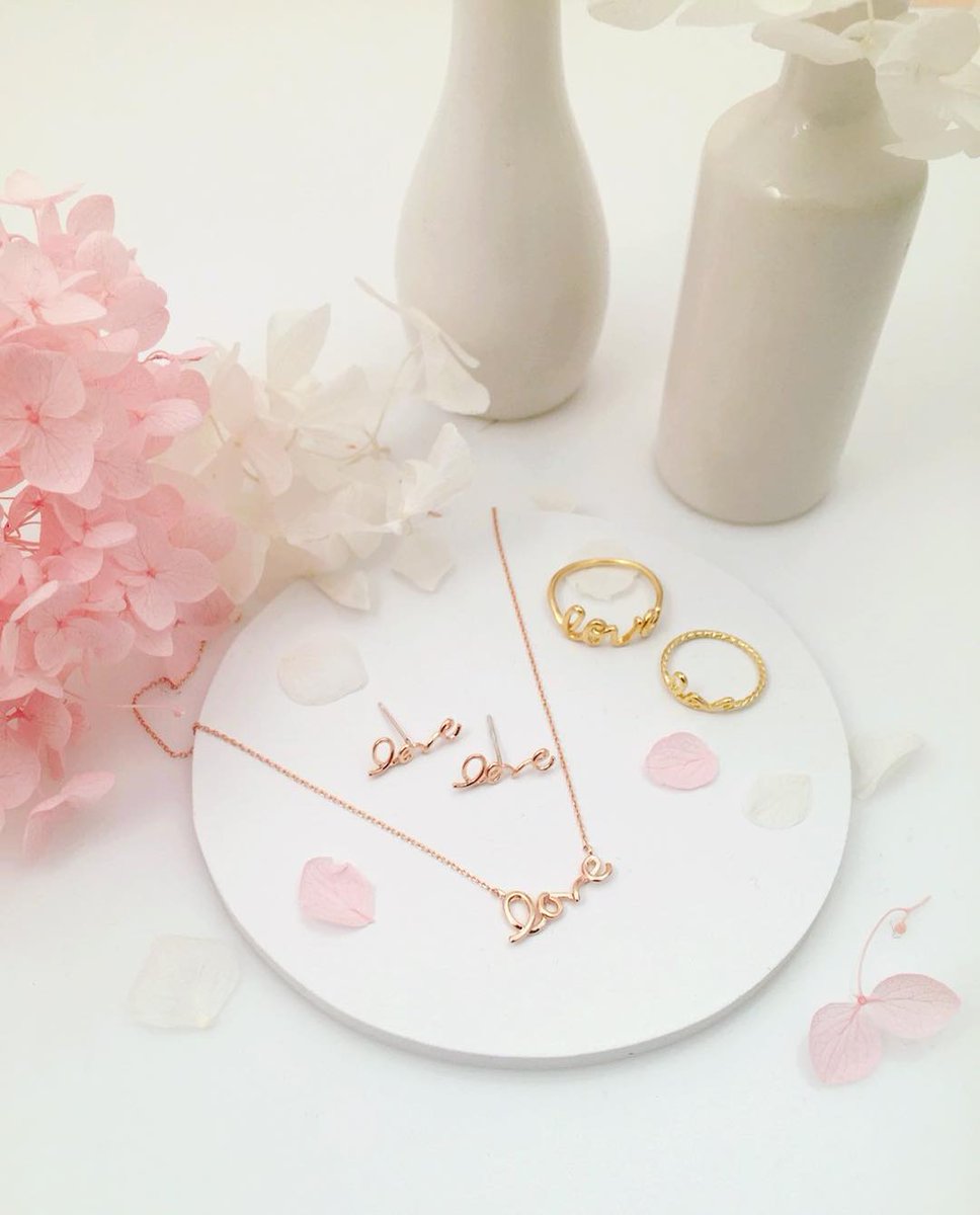 STUFFIT_GLOBAL's tweet photo. Our new collection! Lovely Spring💕 #love #lovely #lovejewelry #lovering #loveearrings #lovenecklace #lovegift https://t.co/AGA3L6svWL