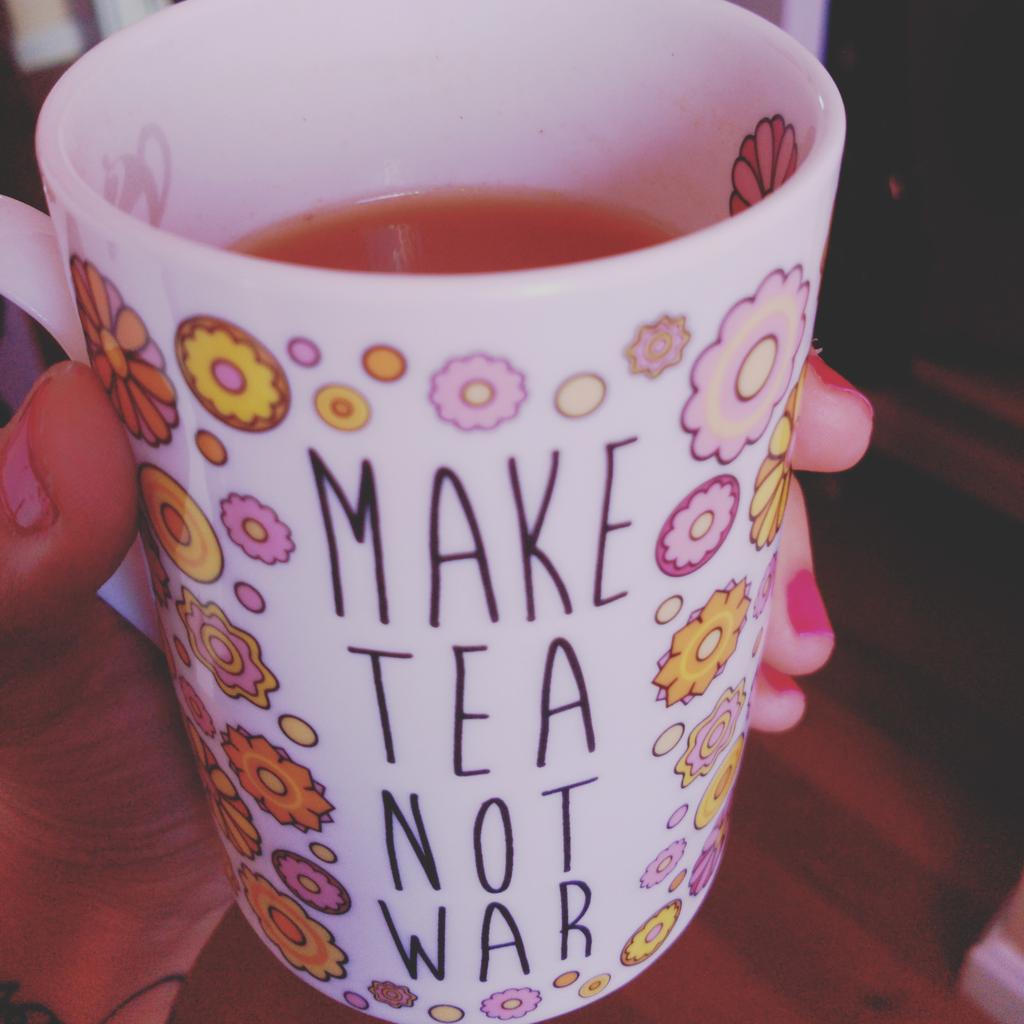 Amor a mi taza nueva💜💜 y a mamá😍