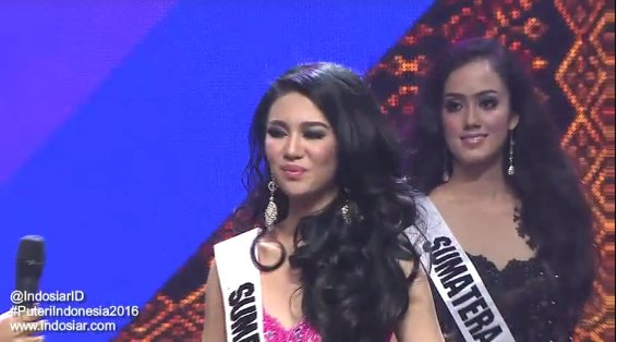 Indosiar's tweet photo. Pertanyaan dari @PrillyBie untuk Sumatera Utara #PuteriIndonesia2016 https://t.co/ZewWDnoYiI