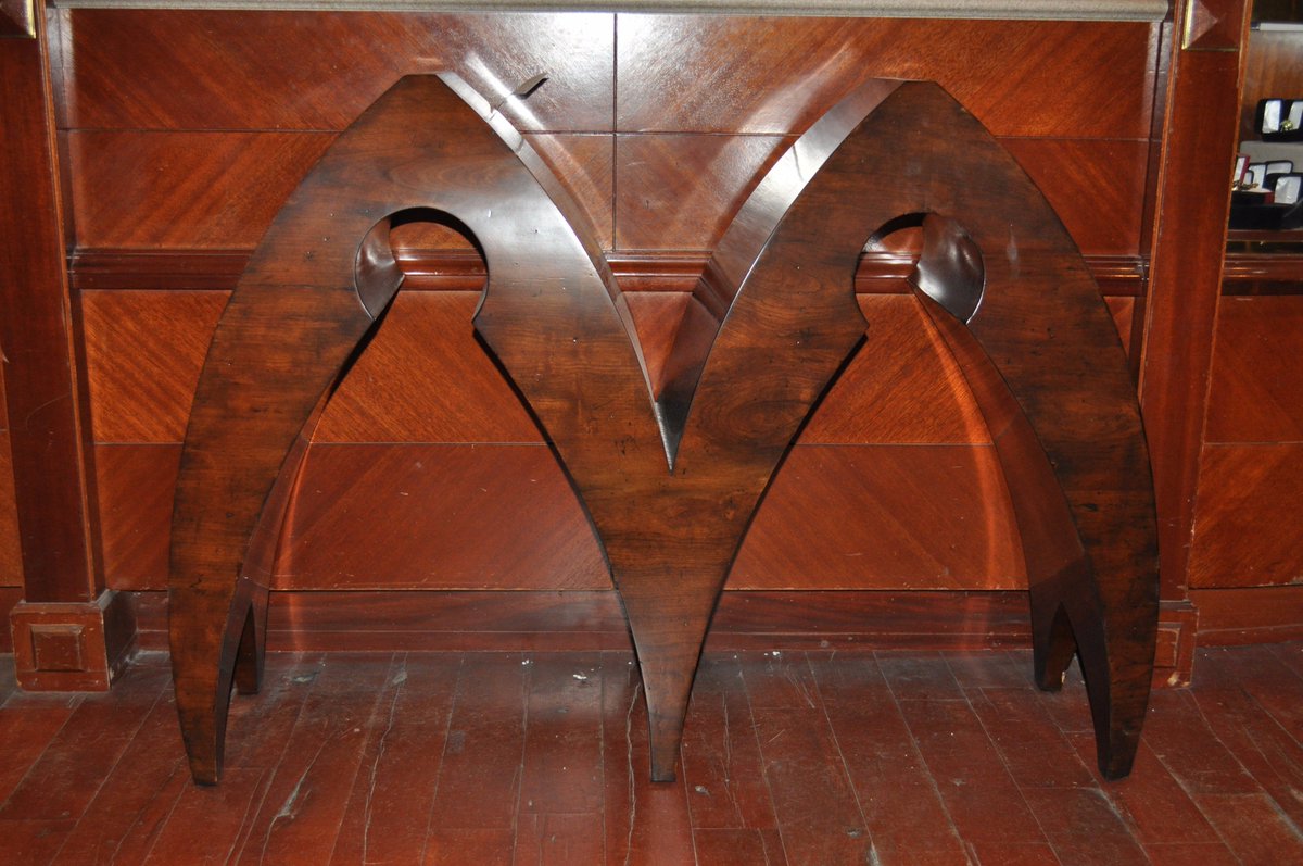 WatsonNCo's tweet photo. Gothic Console

On Special for $495 https://t.co/ULxR2brZwp