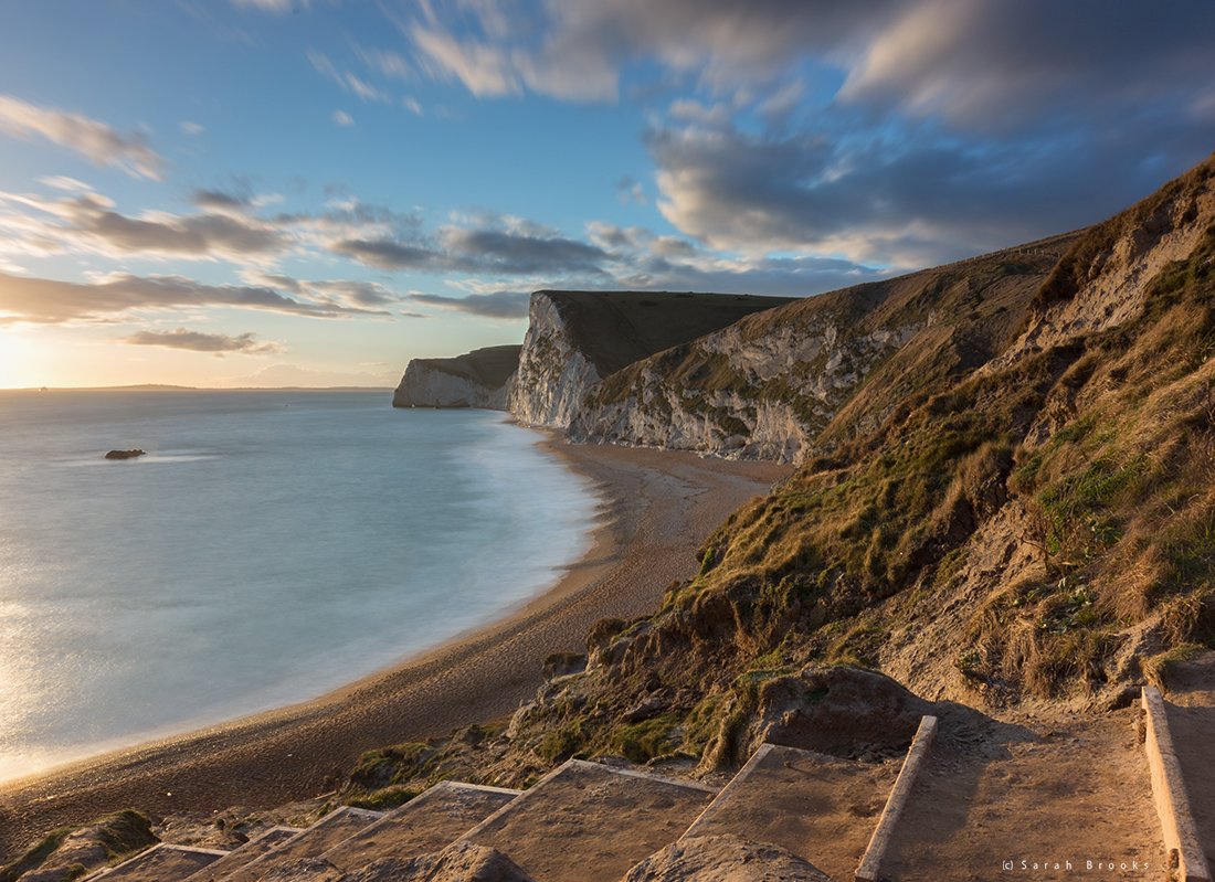 MoonfruitPhotos's tweet photo. Lovely walk on the #Dorset coast, yesterday afternoon :) #DurdleDoor #BatsHead https://t.co/vL9GUFXCky