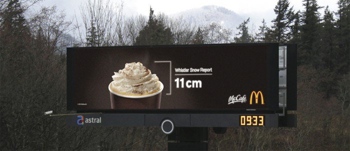 klrmlx's tweet photo. L'affichage @McDonalds qui évolue selon les chutes de neige au Canada par @COSSETTEfr https://t.co/B4eNVRZGZh https://t.co/1jE5sq2y3o