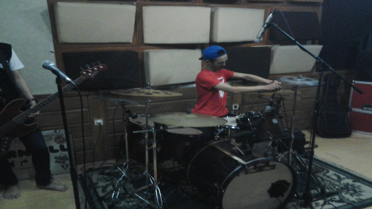 agungirs's tweet photo. Saat ini di #IRSRADIOSHOW 2 @irsdepok brsama JAKARTA BOMB BLAST , stay on https://t.co/CwWYEhgPeV https://t.co/HYHmjKPrPJ