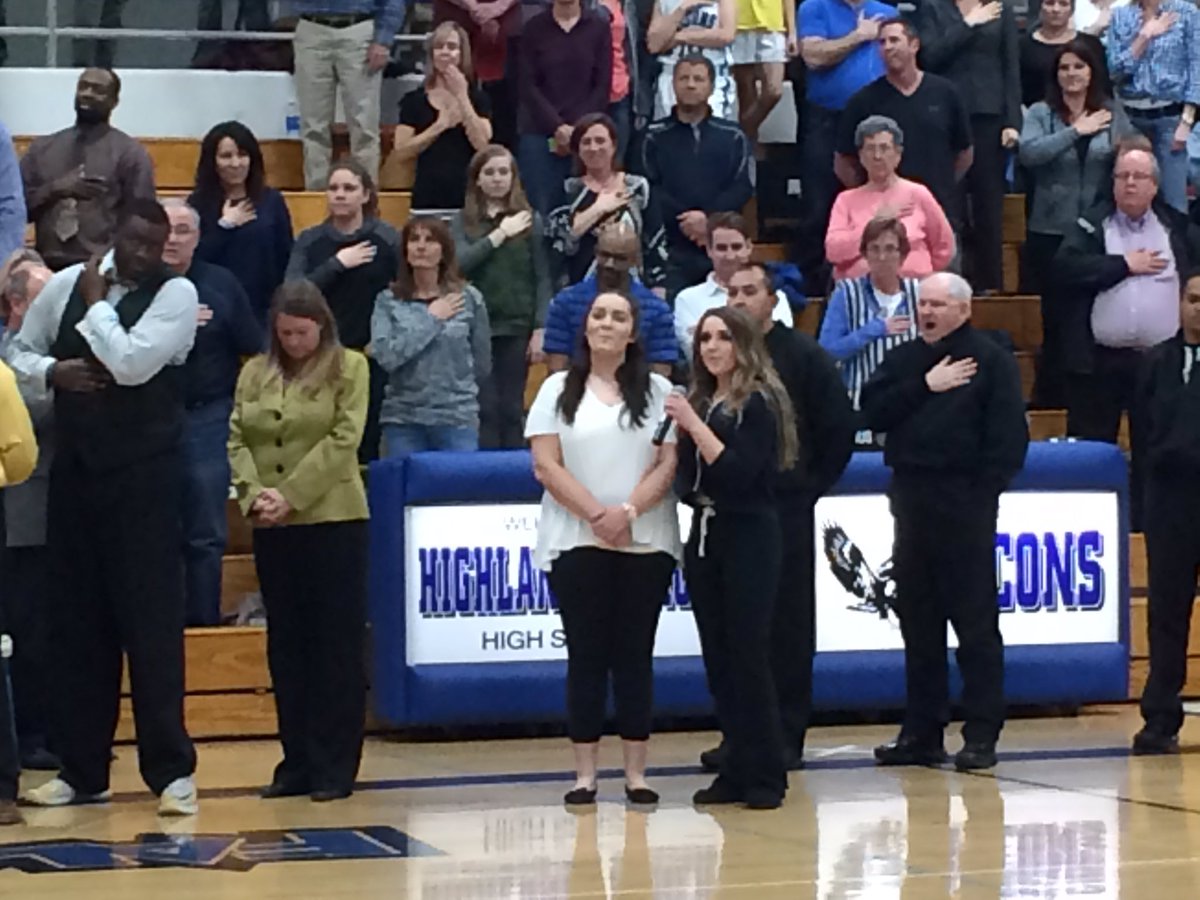 RBWHRHSAthletic's tweet photo. Huge S/O to @BrookeIsaacs22 &amp; Tristen Markusfeld for nailing the Anthem on #SeniorNight! @hrhstalons #FalconPride https://t.co/rfIGLKCPV8