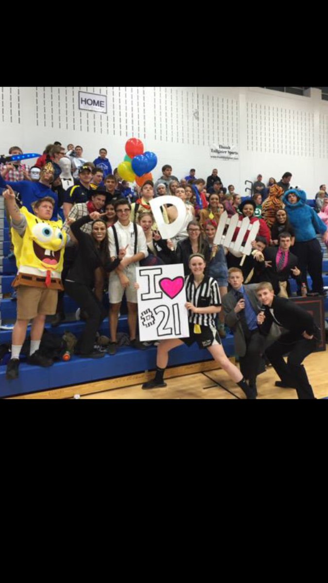 ClBasketballSS's tweet photo. Don't have an idea on what to wear? Here's some ideas from last years Costume theme! https://t.co/giqKnNnPur