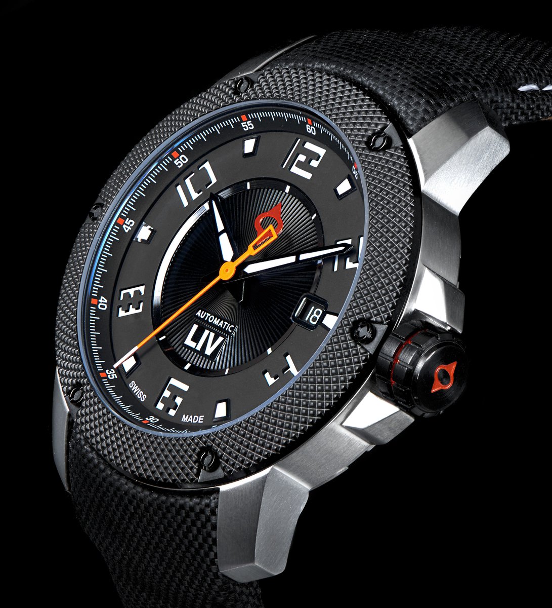 BreitlingTime's tweet photo. 1 Million on Kickstarter with just 4 hours left this Swiss Automatic watch https://t.co/20CwIbarL8 https://t.co/9dX8QWVJ02