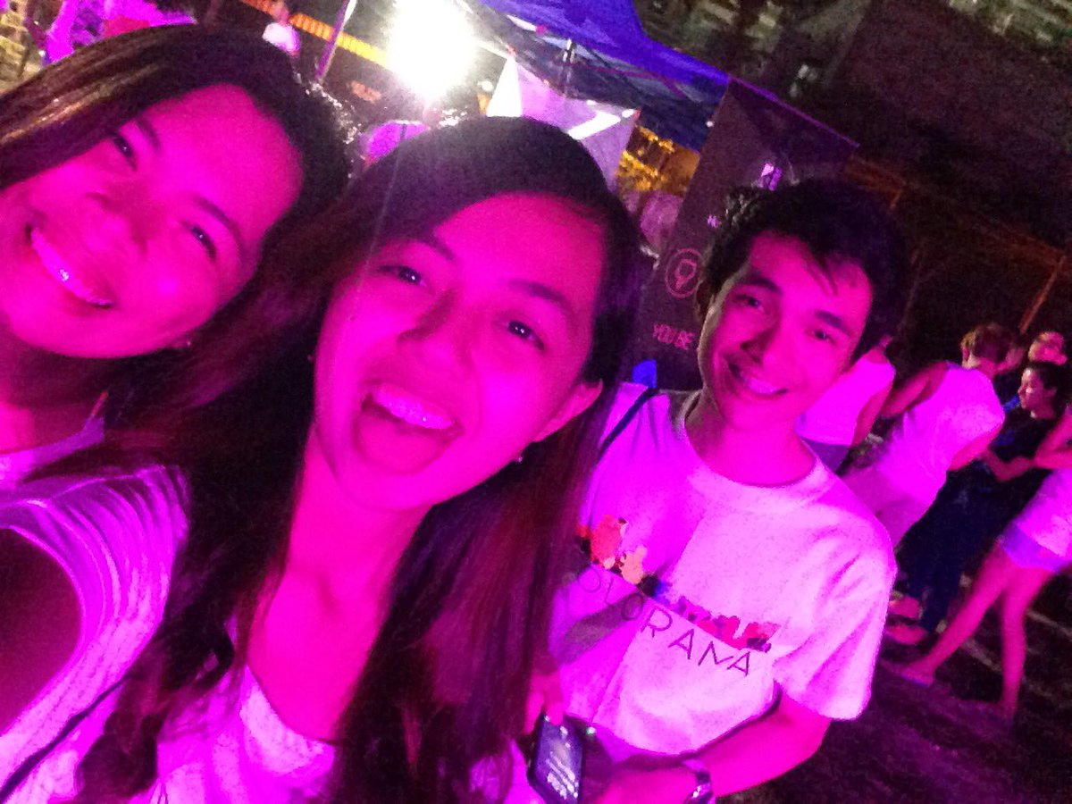 RaeAllyza's tweet photo. Atm #Colorama2016 🎉🍻 https://t.co/TdUsDowXdS