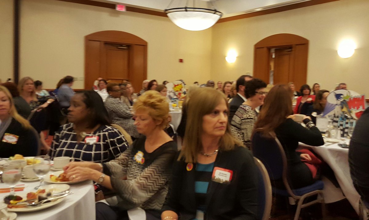 MikeMurgio's tweet photo. Congrats Alina Orenstein 2016 Outstanding Media Service Award recipient!   Such a wonderful EMA event   @pbcsd https://t.co/jy11Loaxjo