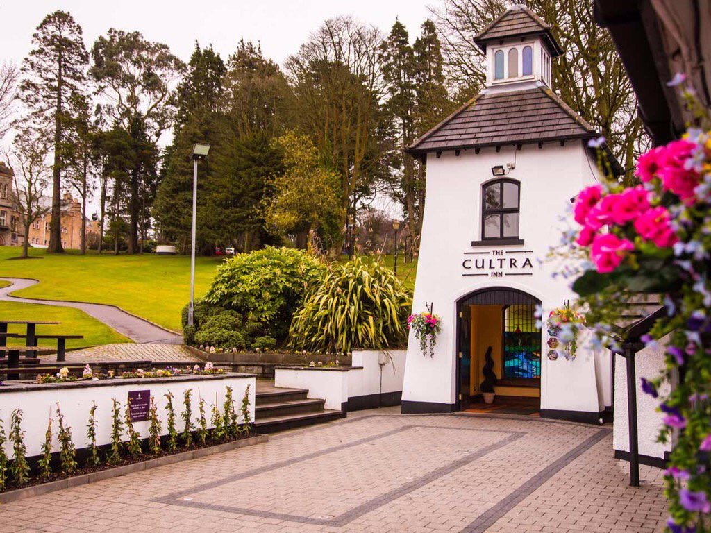 CultraInn's tweet photo. 🏉📺LIVE RUGBY TONIGHT📺🏉

Glasgow v Munster: 7.35pm KO

Enjoy a bite to eat and a drink!
#PRO12Rugby @Munsterrugby https://t.co/hnEzHq7tfu