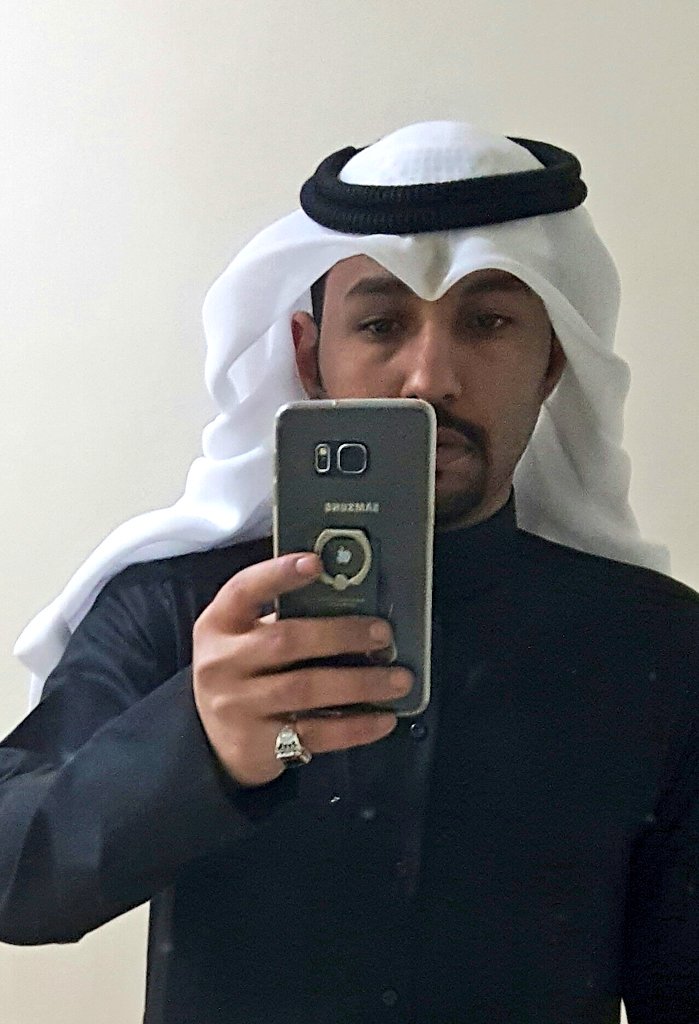 fahd_alhanian's tweet photo. اسهر على شانك واعشق لياليك /ماذوق لجل رضاك لذة منامي

افز فزة قوم اليا مر طاريك / وانت تجاهل ياعزيزي كلامي

#الشعر https://t.co/KHDP4ygee8