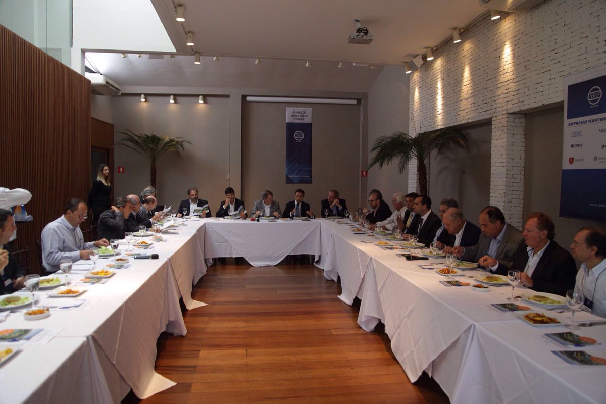 IBEFSP's tweet image. Líderes financeiros das maiores empresas do Brasil reúnem-se para discutir o cenário econômico e setorial. #IBEFSP