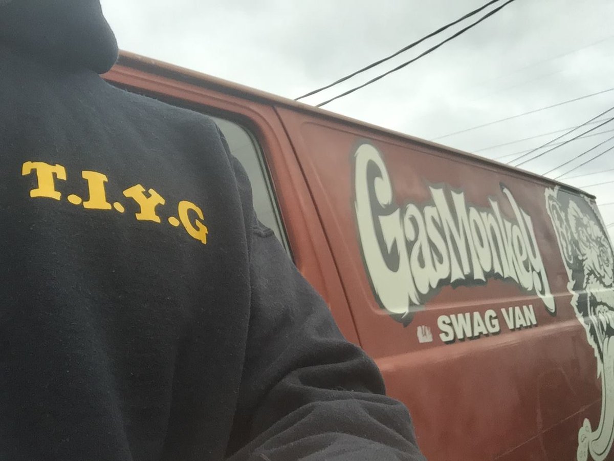 TIYGarage's tweet photo. TIYG meets @GasMonkeyGarage https://t.co/UE7Uszsbca