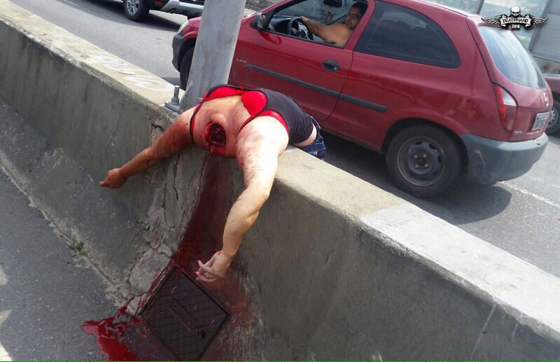 あ A Twitter ブラジルにて 高速道路でバイクを運転していた女性の酷い事故 T Co Typjvhi8tb