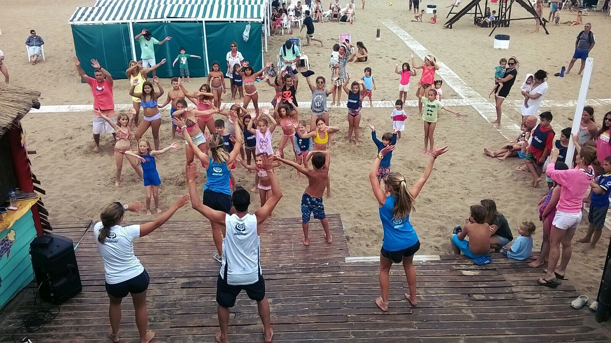 EventosAnimar's tweet image. Ritmos en El Faro, playas de Ostende.