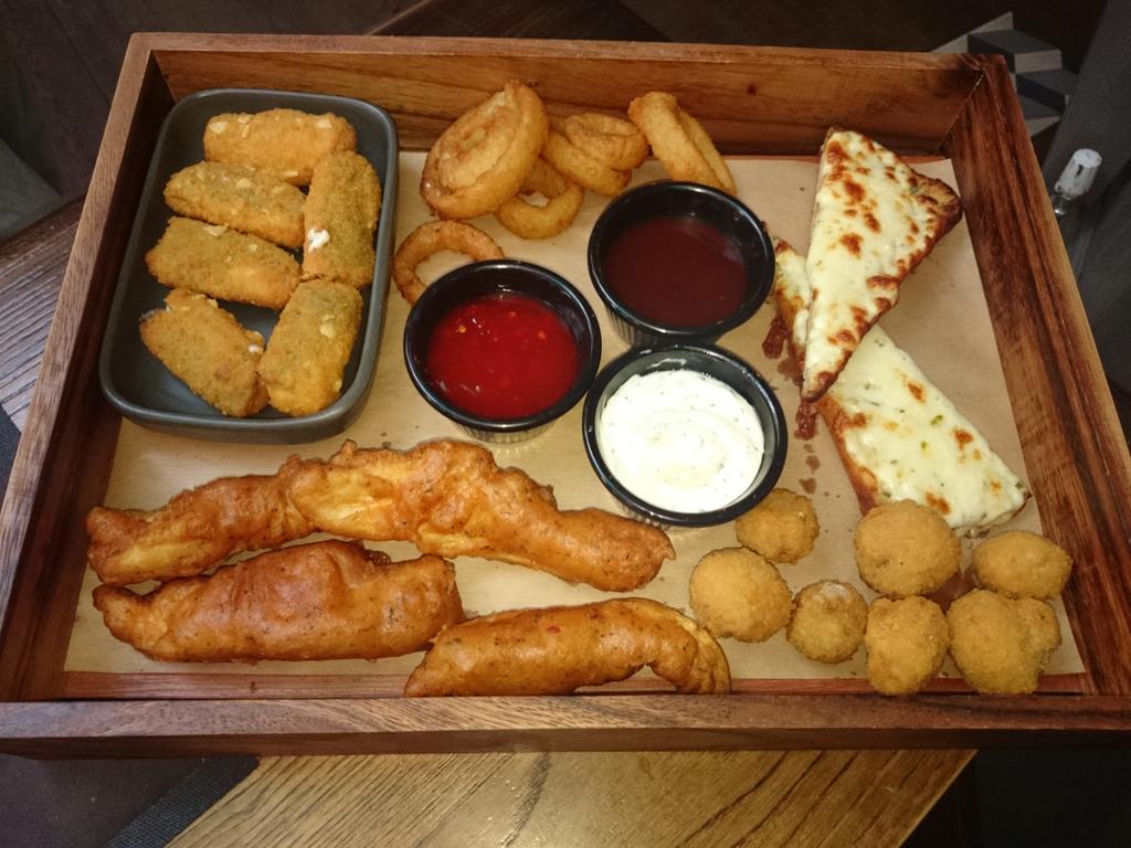 foundry_derek's tweet photo. Food served daily Monday to Saturday!!  
Food served tonight from 5pm to 8pm. 
Tel 01248 724512 to book your table. https://t.co/t5PG2fAMps