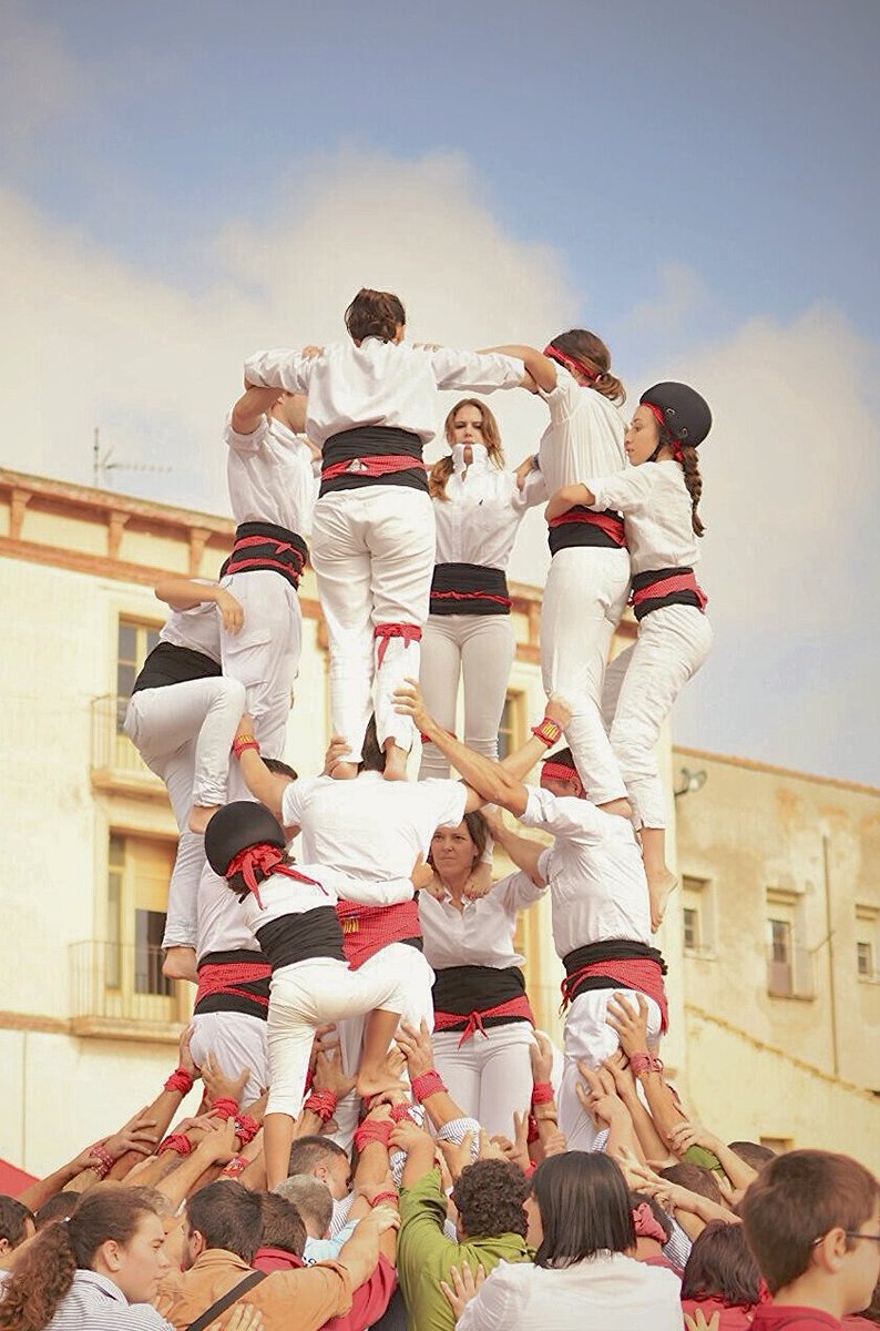 Usnesperem avui a les 20:00 al Pavelló Firal de #tortosa! Som-hi, queda menys d'un mes per a la primera diada 💪