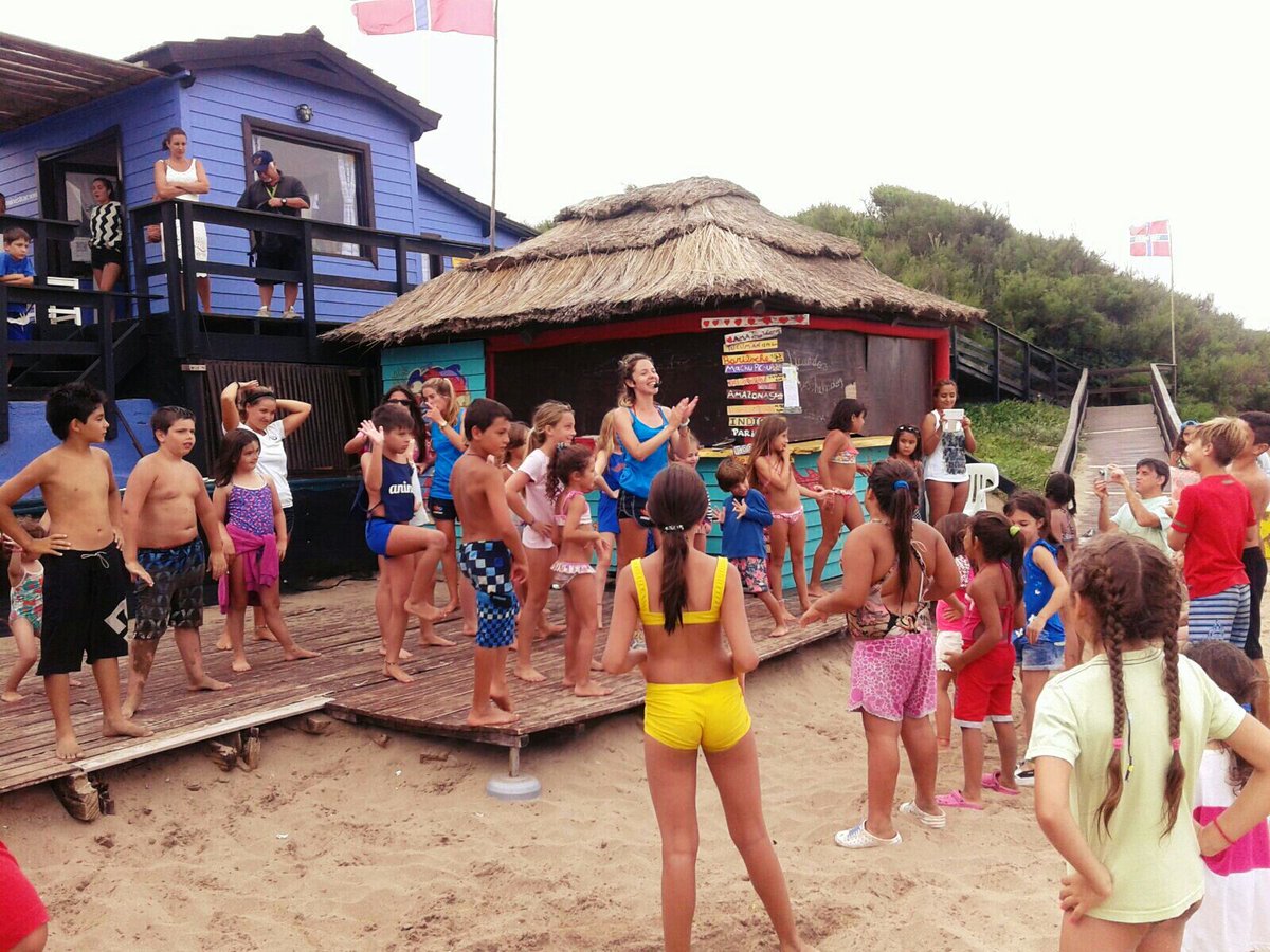 EventosAnimar's tweet image. Ritmos latinos!! Puerto Ostende!