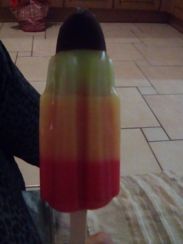 silke775's tweet image. Ijsje eten