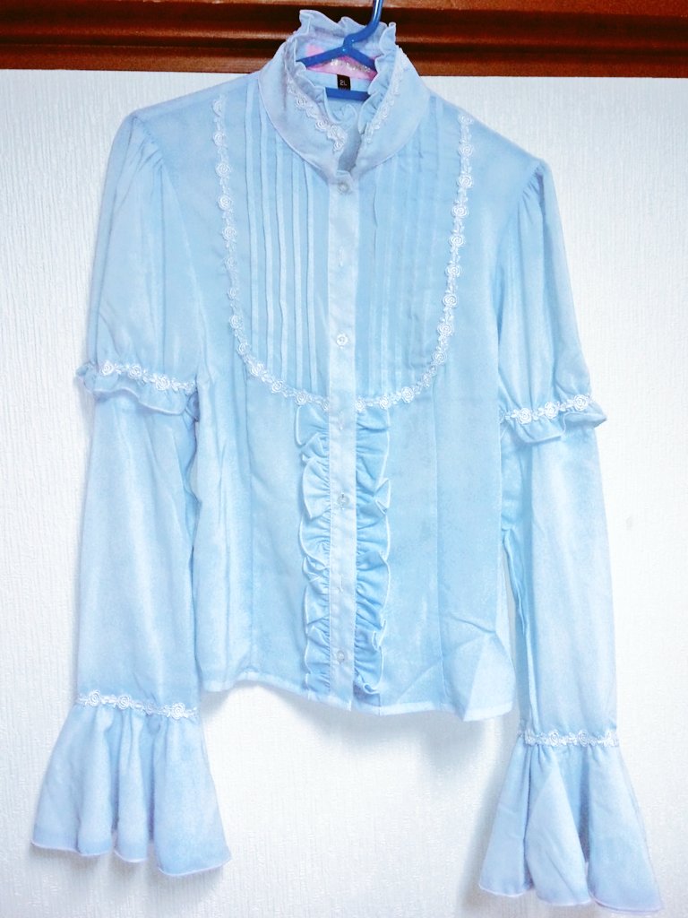 パチッとれいちぇる Ar Twitter Cosplaystaff130 アクリル絵の具って布も染めれるのか 知らなんだ