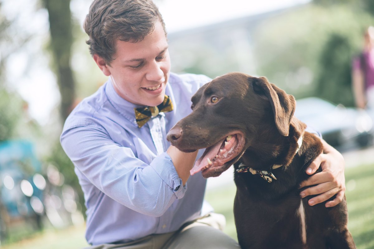 lionsthread's tweet photo. Warm weather is right around the corner. Make sure you and your best friend are looking good for spring! https://t.co/KNknMrOScd