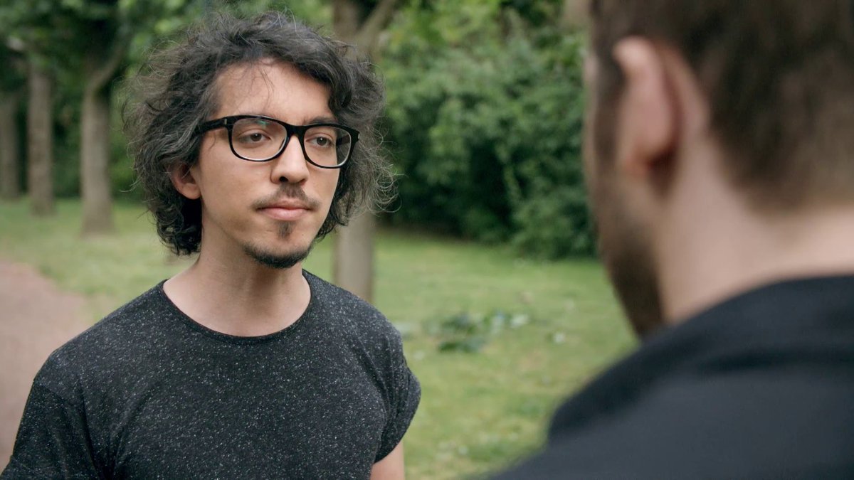 RTBFwebcrea's tweet photo. Bon anniversaire @Navo_ ! Quand tu veux pour une bière tout seul à L'Amicale https://t.co/UhsLtuPfp1 #PresqueNormal https://t.co/S2HFvlmUXW