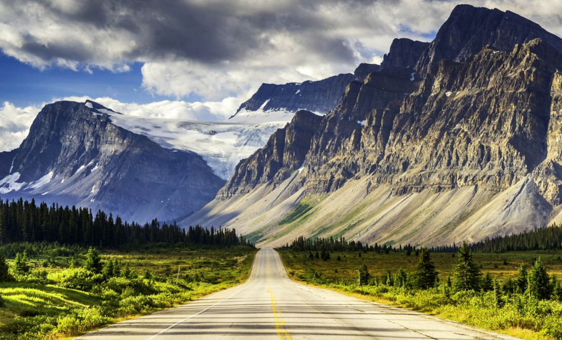 lonelyplanet's tweet photo. How to road-trip #Canada on a budget: https://t.co/bpB6JOcxza #travel #lp https://t.co/tejEACZGp5