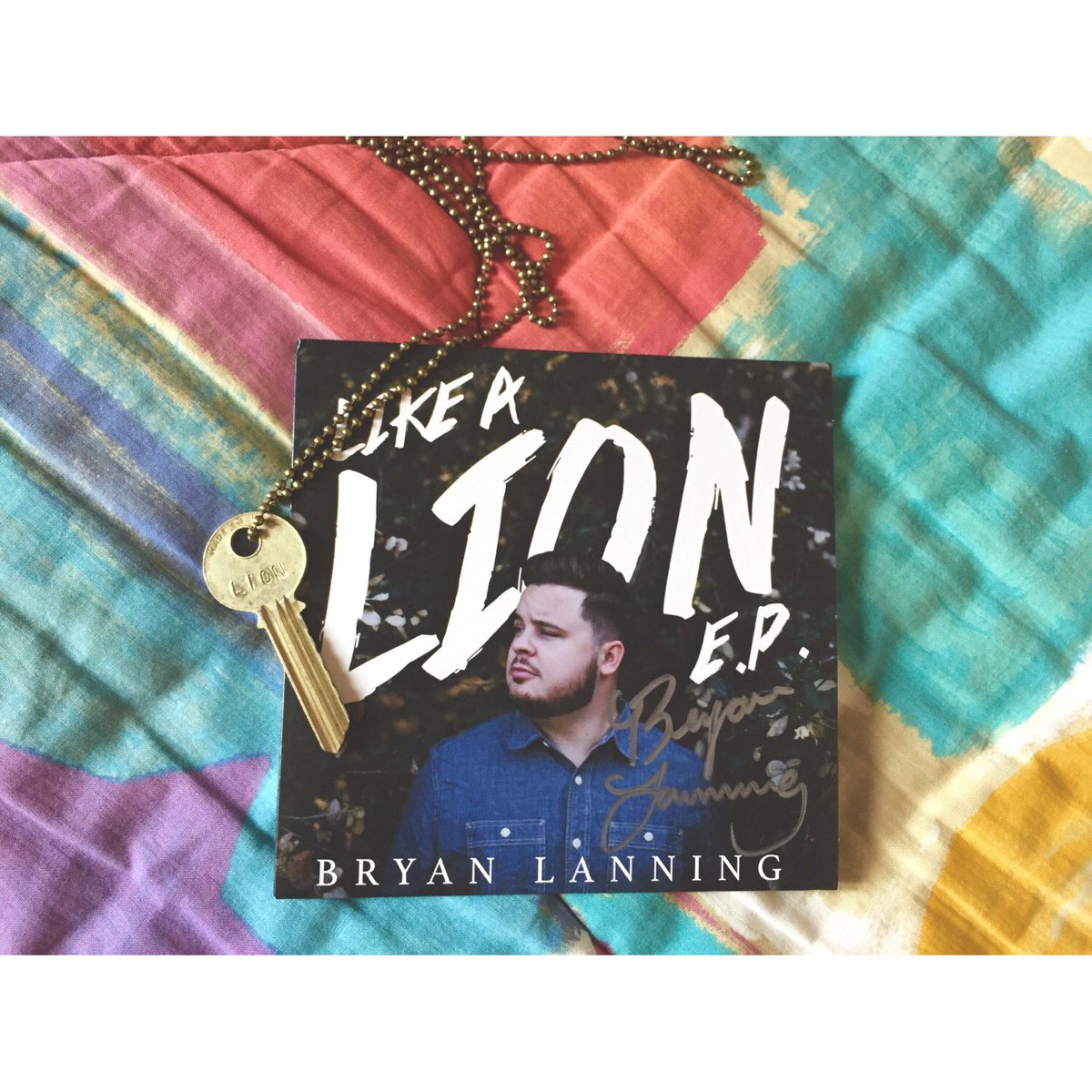 TraumerBK's tweet photo. It's finally arrived !! @bryanlanning Thanks again to @MakerShopUS ! #fromusatoitalywithlove #LikeALionEP https://t.co/dM9gvKvgBK